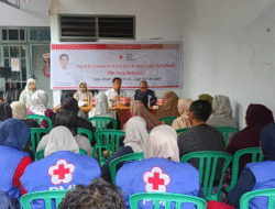 Program DUPLIKASI di Buakana Makassar: Tanam Kepedulian Lingkungan dan Cetak Keluarga Tangguh Melalui Pertolongan Pertama