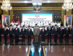 Menhan Lantik 12 Tenaga Ahli Dewan Pertahanan Nasional, Noe Letto dan Putra Hotman Paris Ikut Dilantik