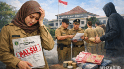 Viral! Wanita Berseragam ASN di Gresik Ternyata Korban SK Palsu, Rugi Hingga Rp150 Juta